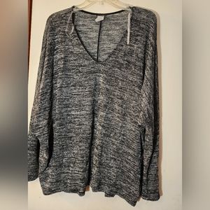 Zenobia Black Lightweight Long Sleeve. Size 3XL.